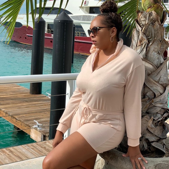 Meet your Posher, ElleKosGlam - Picture 3 of 7